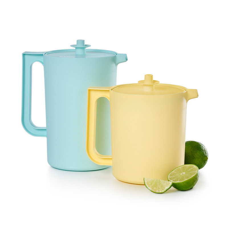 Heritage Plastic Pitcher Set with Lids - 2 Count