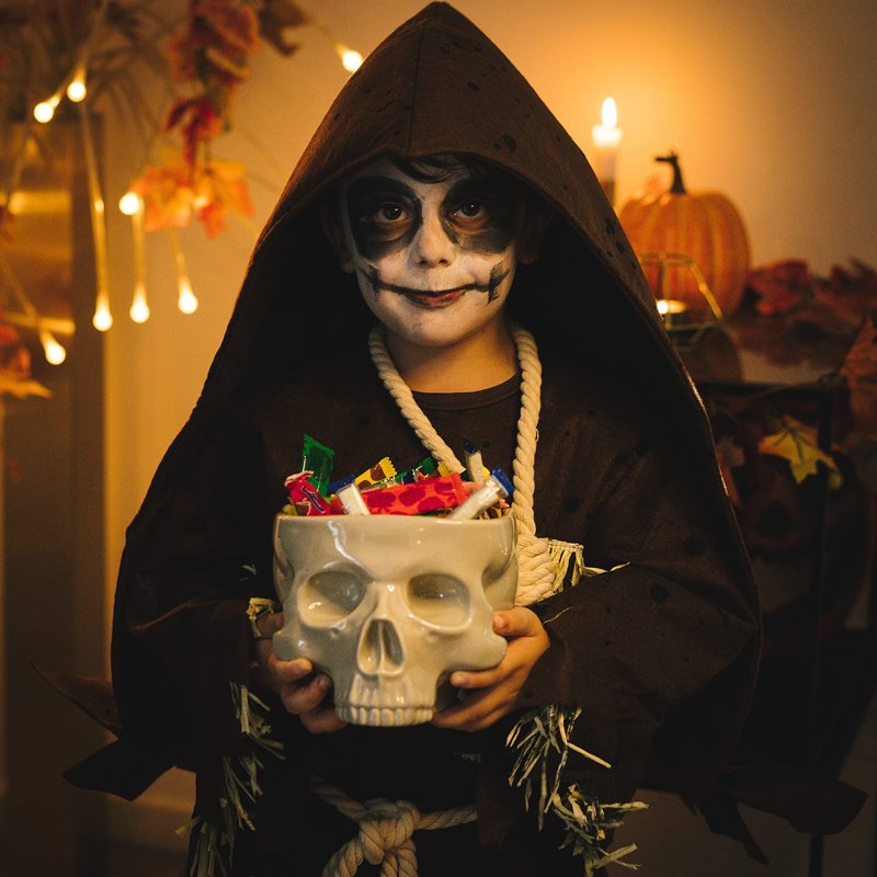White Ceramic Skull Bowl - Gothic 3D Skull Shaped Serving Bowl 16.5x15x13cm (500ML) for Halloween & Home Decor
