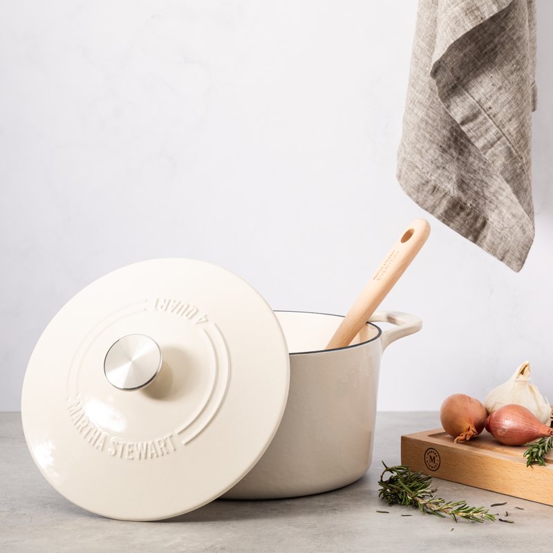 4-Quart Enamel Cast Iron Dutch Oven - Linen