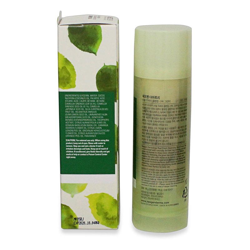 Green Tea Cleansing Stick with Natural Oils for Gentle Exfoliation