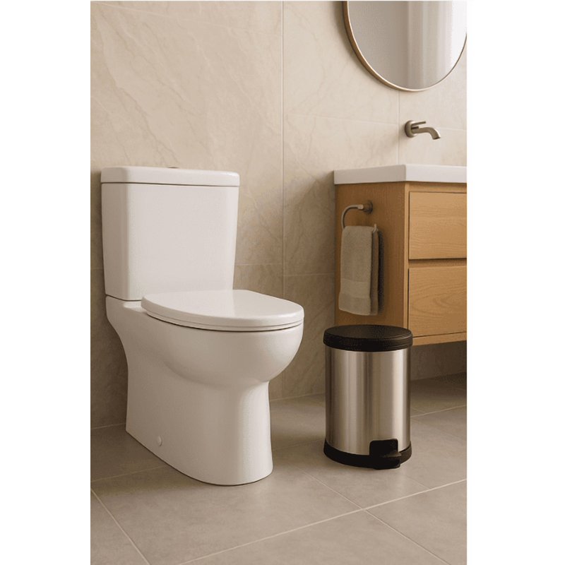 1.5 Gallon Plastic Step Trash Can with Lid - Silver