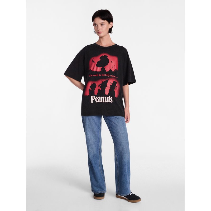 Peanuts Women's Halloween Graphic T-Shirt with Short Sleeves - Black, XXS