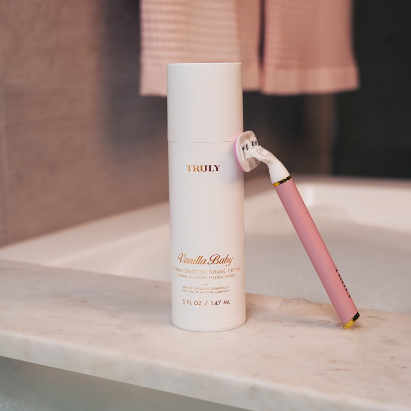 Hydra-Smooth Shave Cream for Soft Skin - Vanilla Scent
