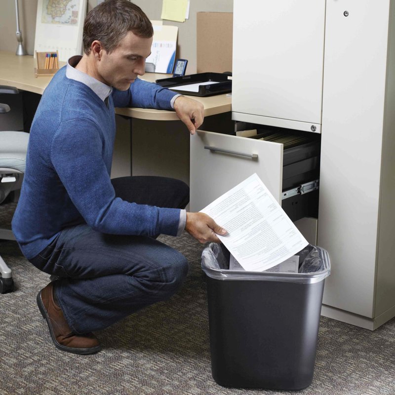 28 Quart Black Wastebasket - Durable Plastic, 7 Gallon