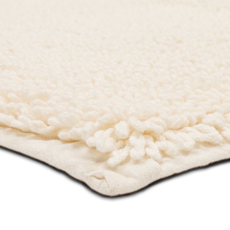 Cotton Plush Bath Mat 2'3 x 3'9 Parchment Non-Slip Washable | Mohawk Home