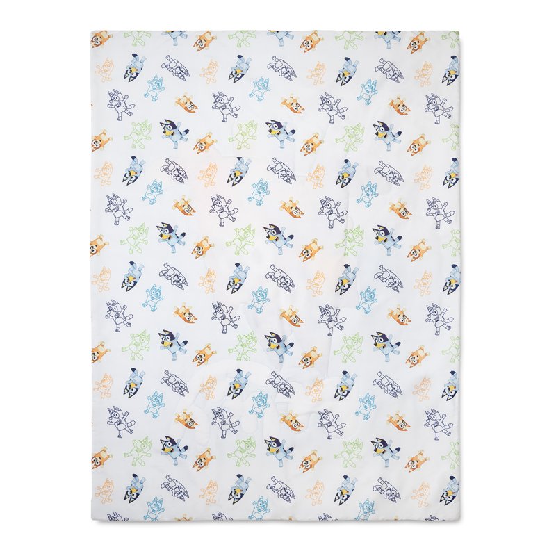 Bluey Toddler Bed Set with Tote Bag - Reversible Comforter & Sheets - Bluey