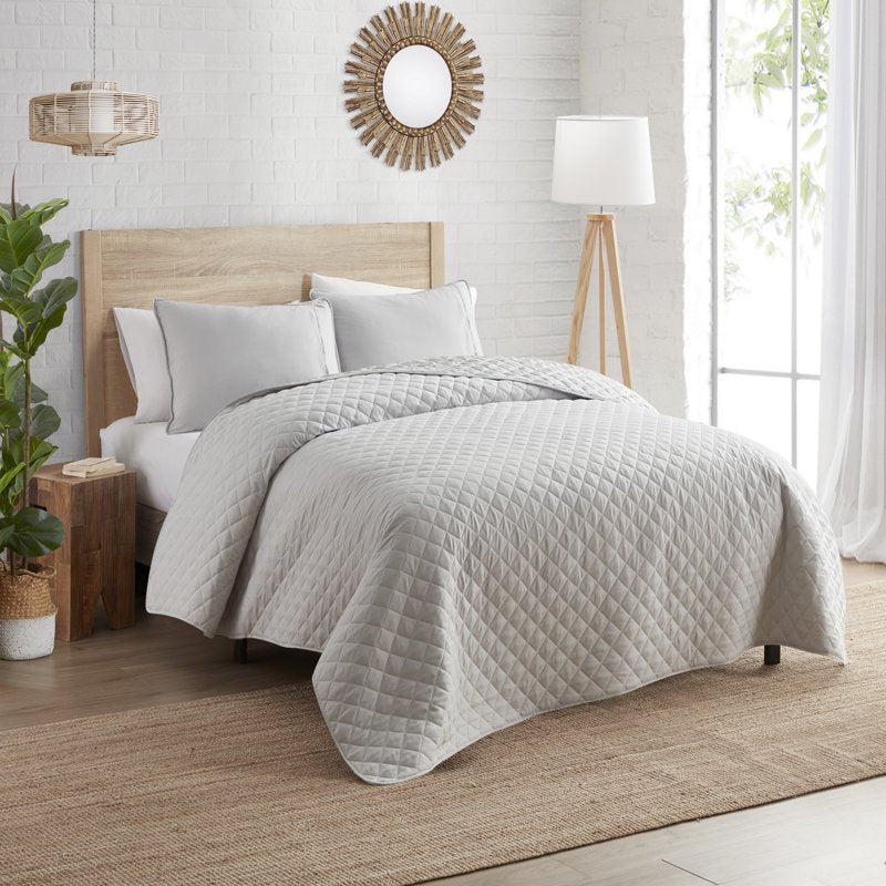 Twin Reversible Bohemian Quilt Set with Abstract Floral Pattern - Grey & White