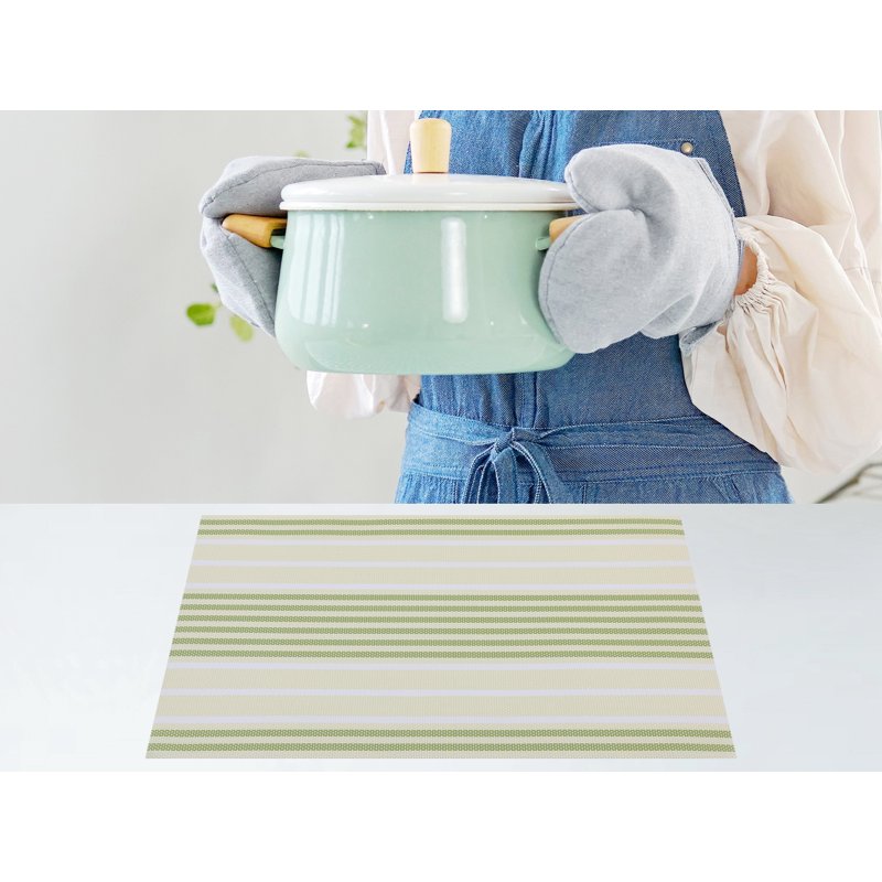 Placemats Set of 8 for Kitchen Table Decor - Green