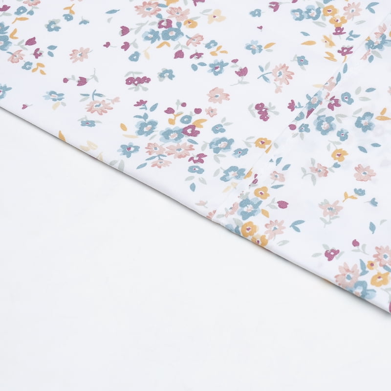 Full Size Microfiber Bed Sheet Set with Floral Pattern - 4 Piece, White