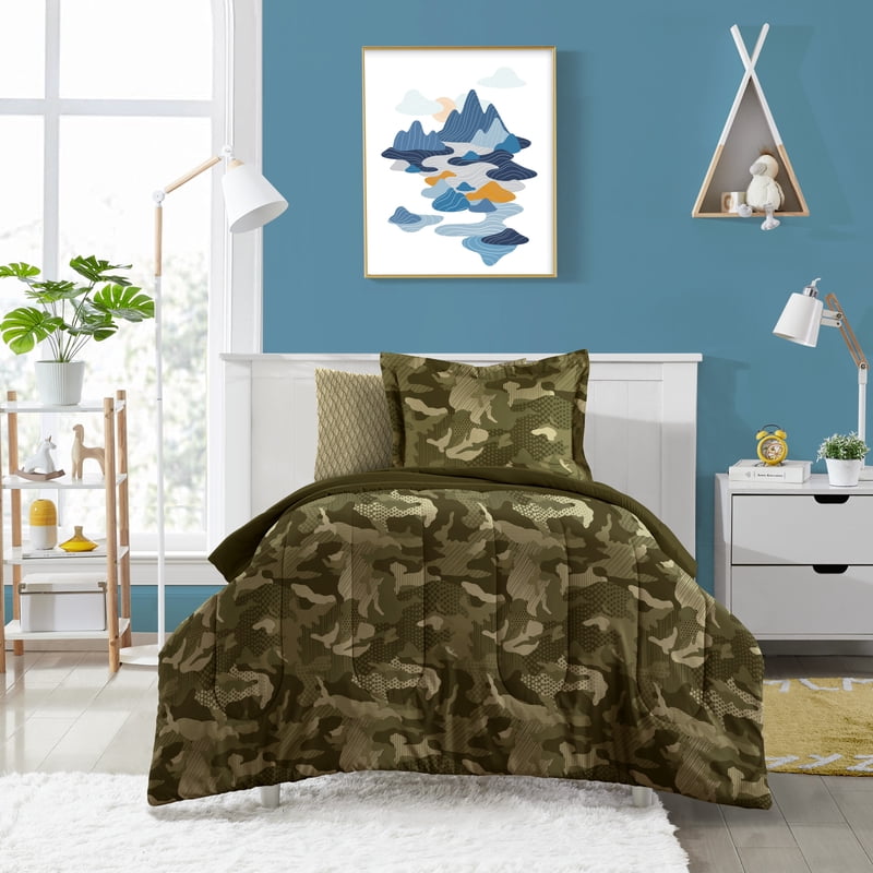 Full Size Camouflage Comforter Bed-in-a-Bag Set - Child Unisex