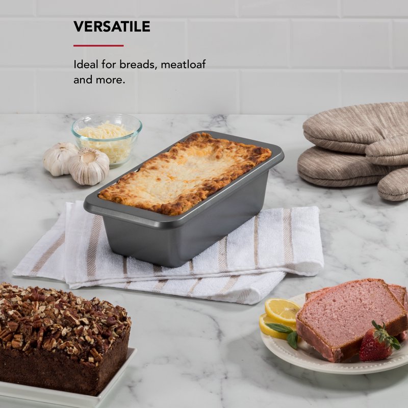Nonstick 9x5-Inch Bread Loaf Pan - Contour Silver
