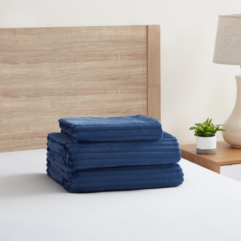 Twin Reversible Duvet Cover Set with Shams - Navy Microfiber & Plush