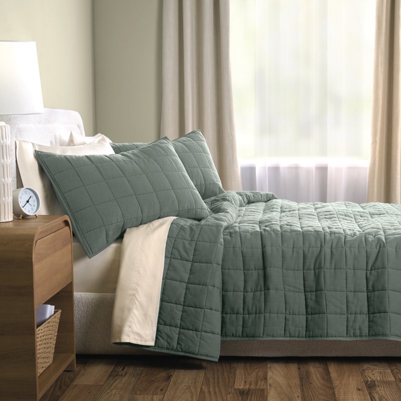 King Linen Blend Quilt Set - Flagstone Green with Shams & Storage Bag