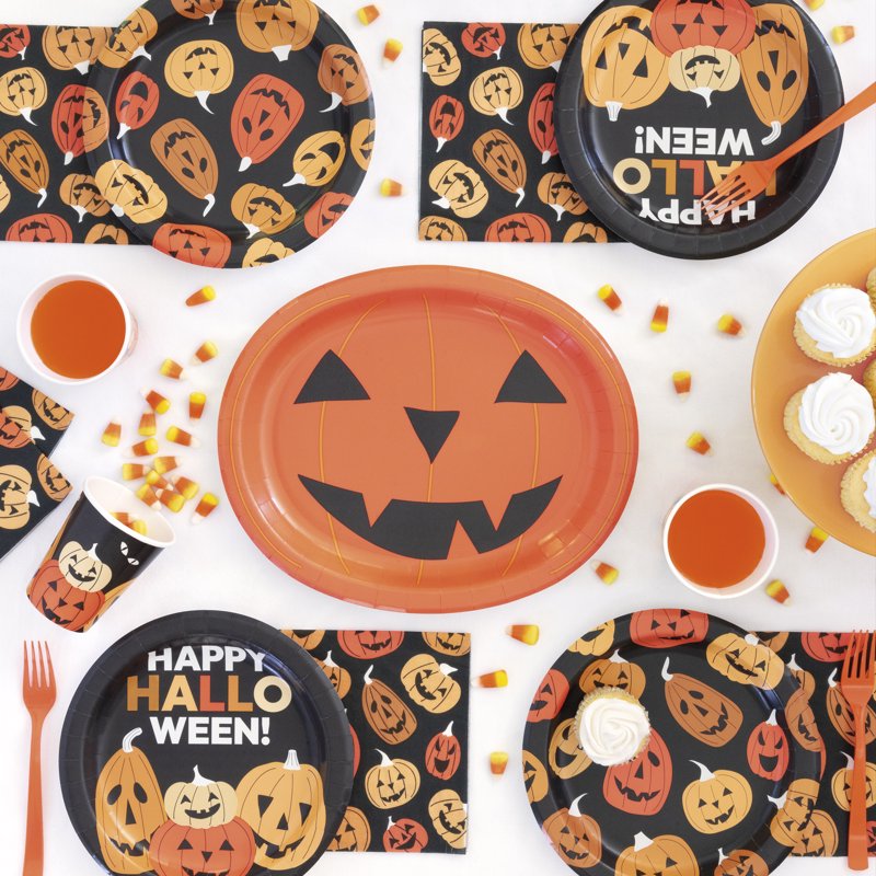 Halloween Smiling Pumpkin Oval Paper Plates - 12x10 Inch, Pack of 8