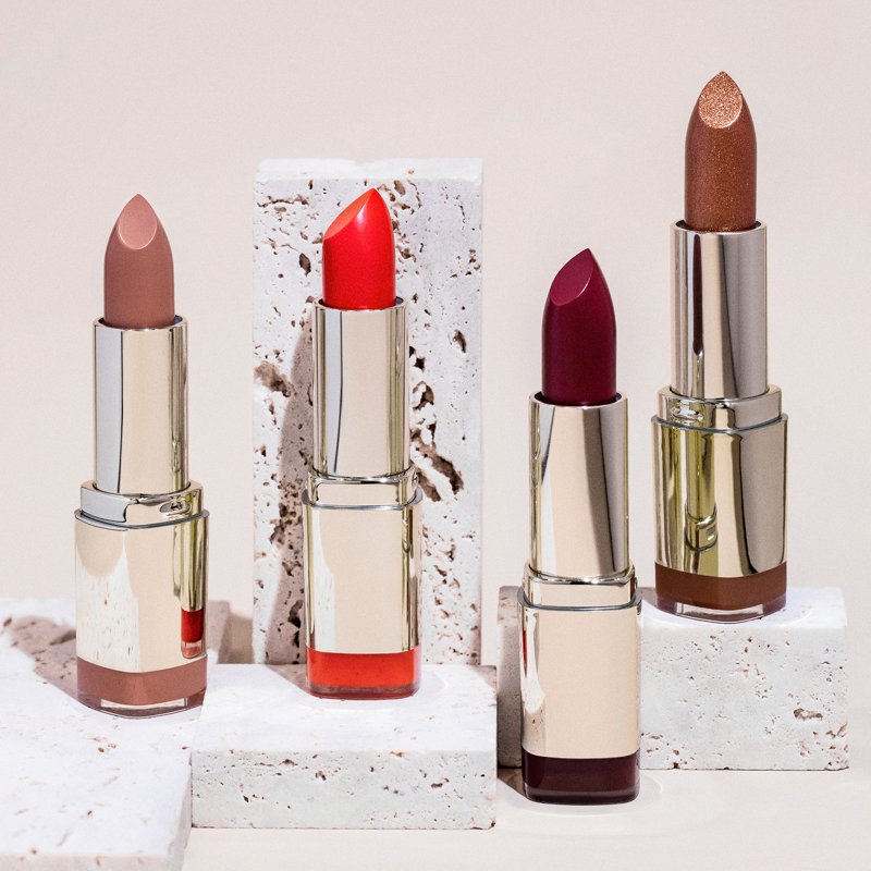 Matte Lipstick - Long-Lasting Bold Color with Vitamins A and C