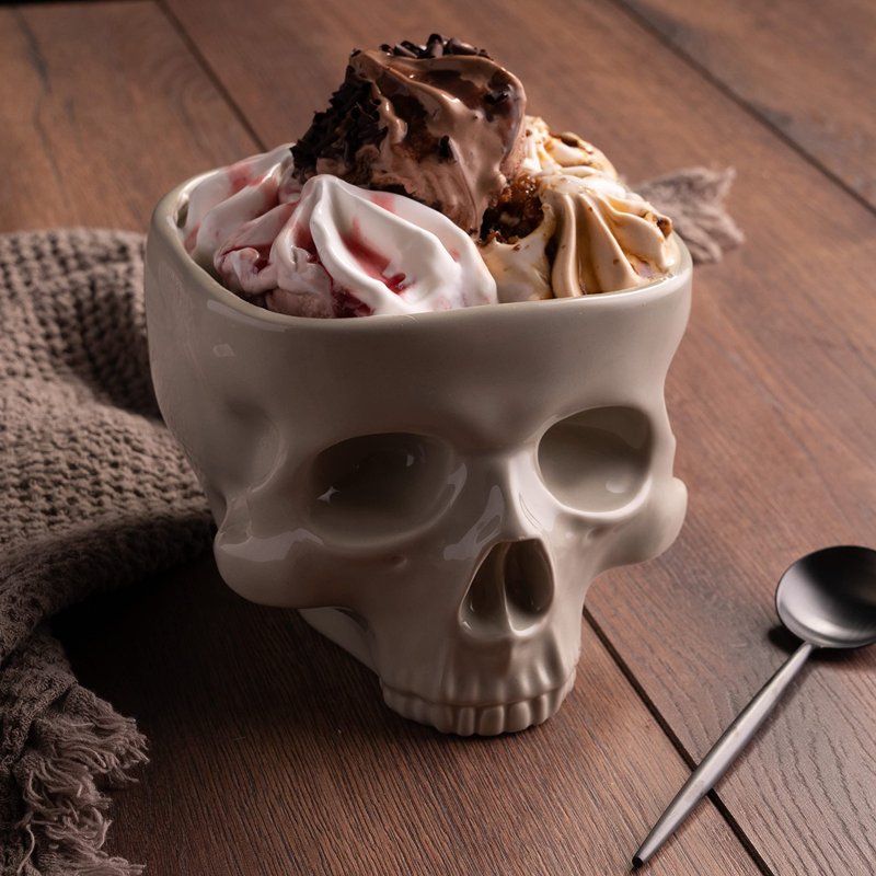White Ceramic Skull Bowl - Gothic 3D Skull Shaped Serving Bowl 16.5x15x13cm (500ML) for Halloween & Home Decor