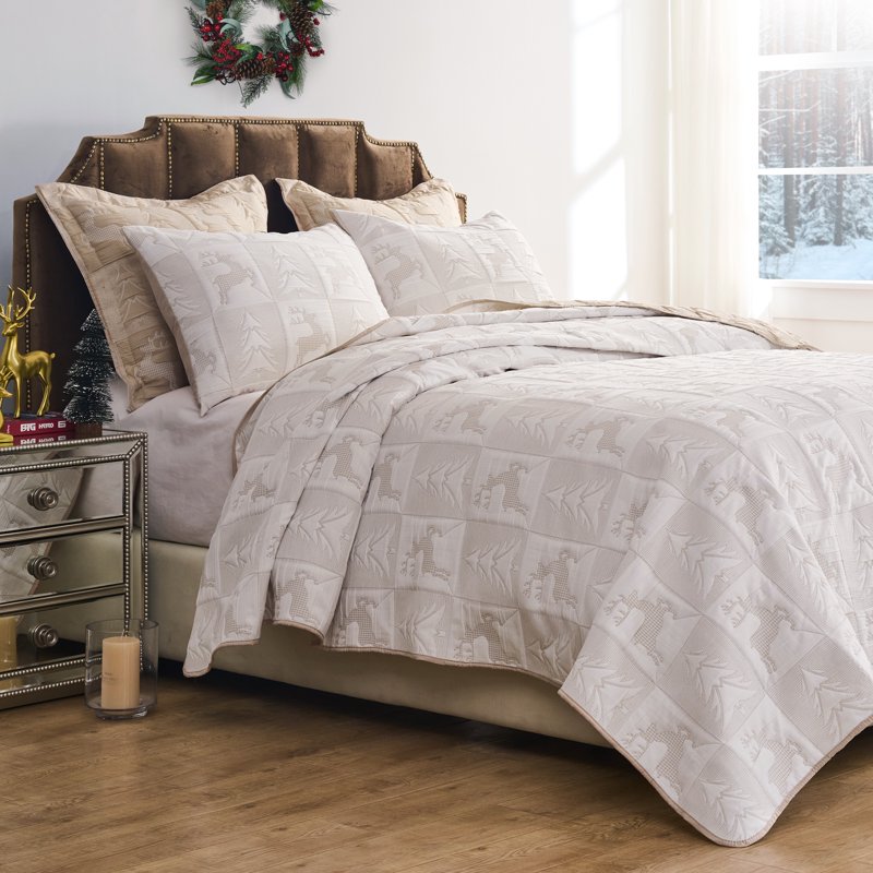 King Reindeer Games Reversible Coverlet Set - Holiday Bedding