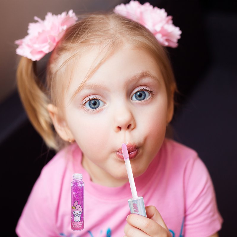 8-Piece Kids Fruit Flavored Lip Gloss Set, Non-Toxic Moisturizing Gloss