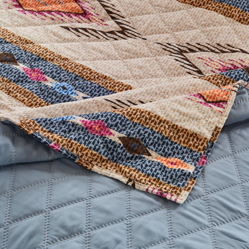 King Southwestern Boho Quilt Set with Vibrant Patterns - 3-Piece