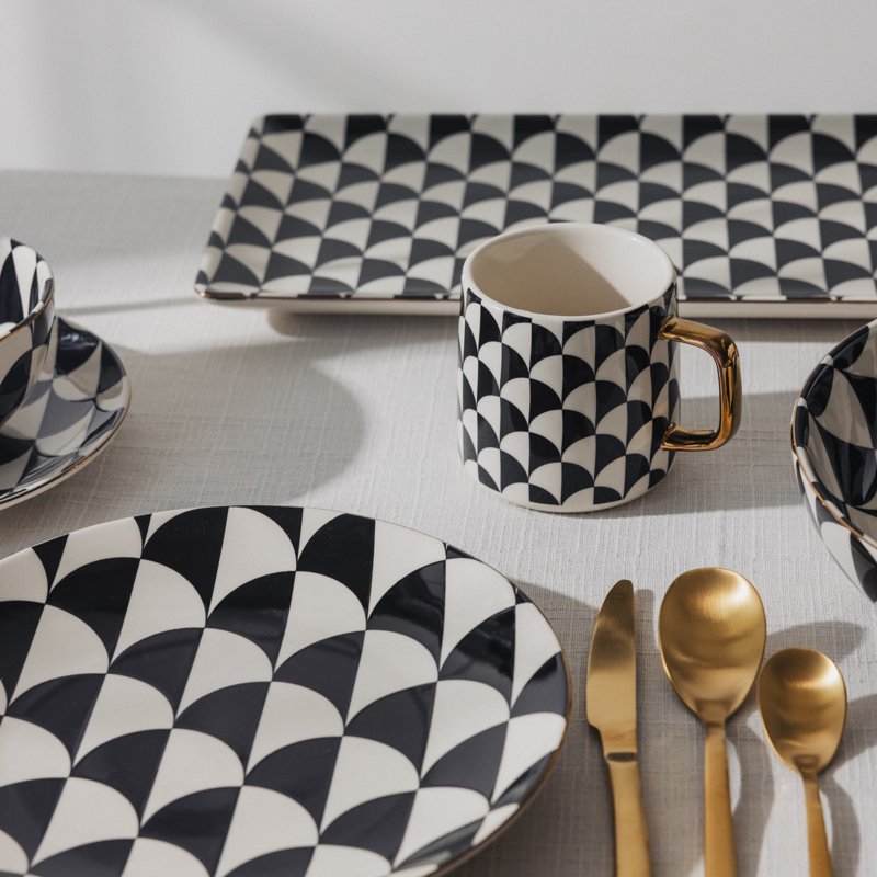 14 oz Black & White Stoneware Mug - Emmett Collection
