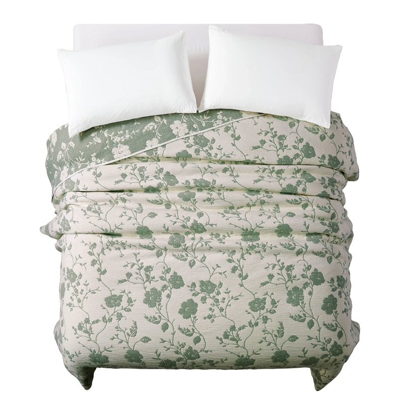 The Pioneer Woman Agatha Floral Gauze Quilt - Full/Queen, Green River & White, Reversible