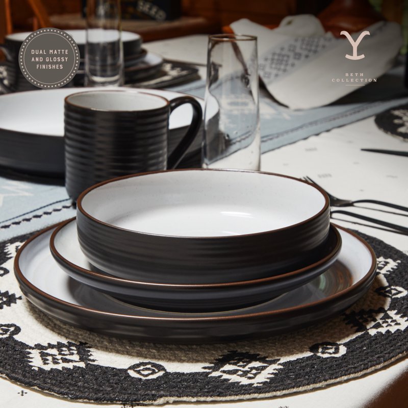 Ceramic Salad Plate - Yellowstone Beth Design - Single
