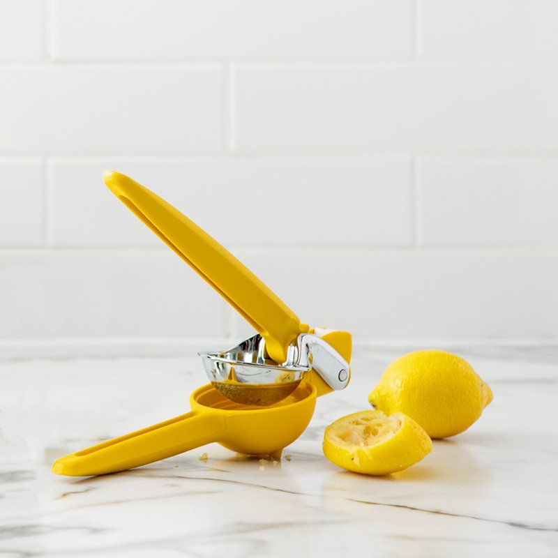 FreshForce Citrus Juicer - Yellow, Easy to Squeeze