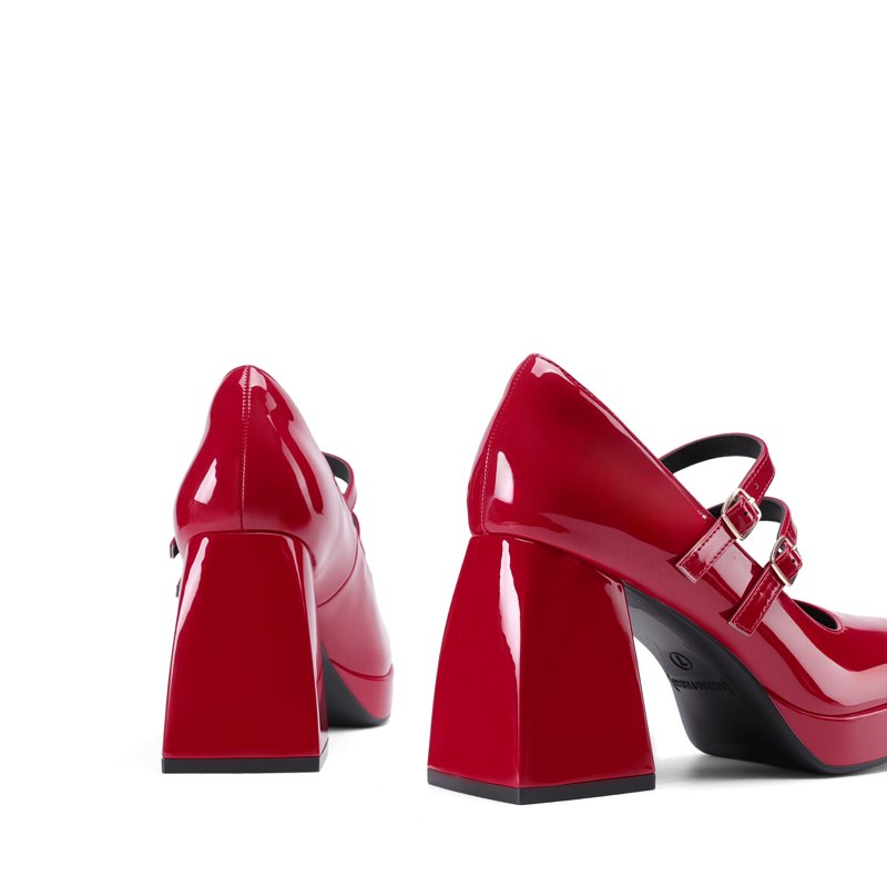 Red Women's Y2K Double Strap Platform Mary Jane Heels with Square Toe and Chunky Block Heel - Size 10