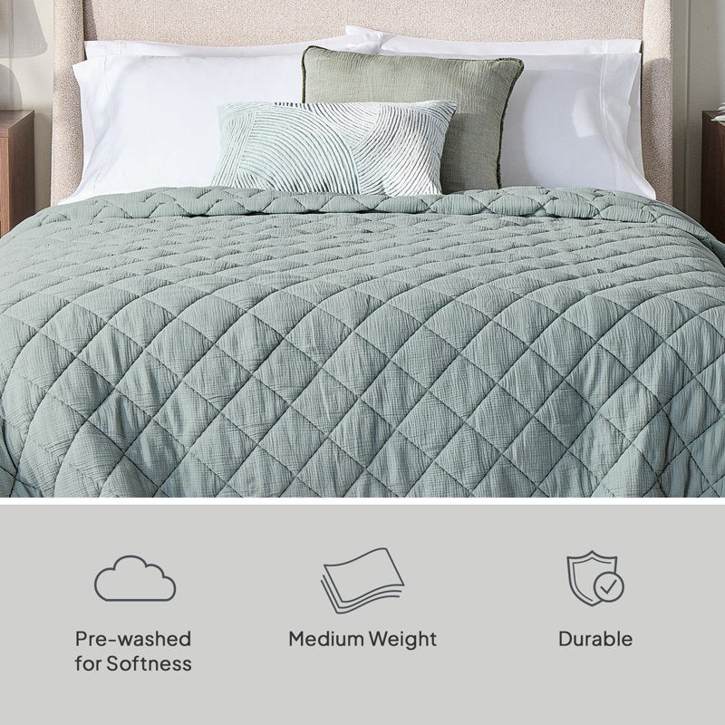 Full/Queen Diamond Gauze Quilt - Reversible Sage Bedding for Spring & Fall