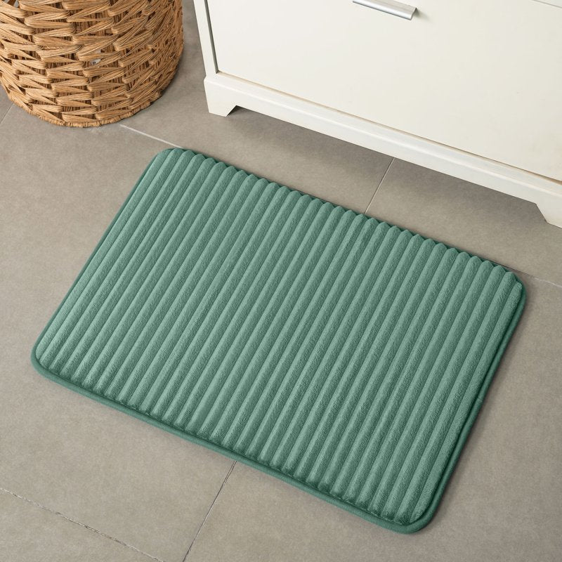 Mainstays 2-Piece Green Foam Bath Rug Set - 20 x 32 Inches, Soft & Quick-Dry