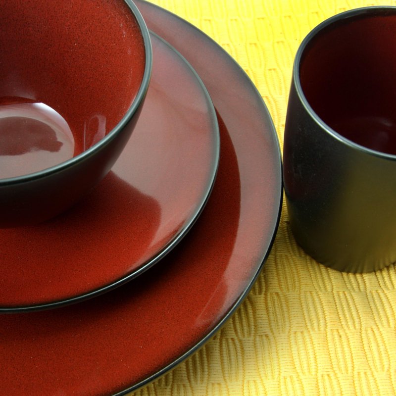 Soho Lounge 16-Piece Dinnerware Set - Red & Black Stoneware